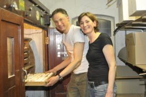 Harm en Kirsten Rietbergen zijn in 2009 begonnen met hun eierbroederij.